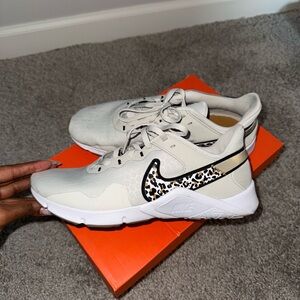 Nike Legend Essential 2 PRM